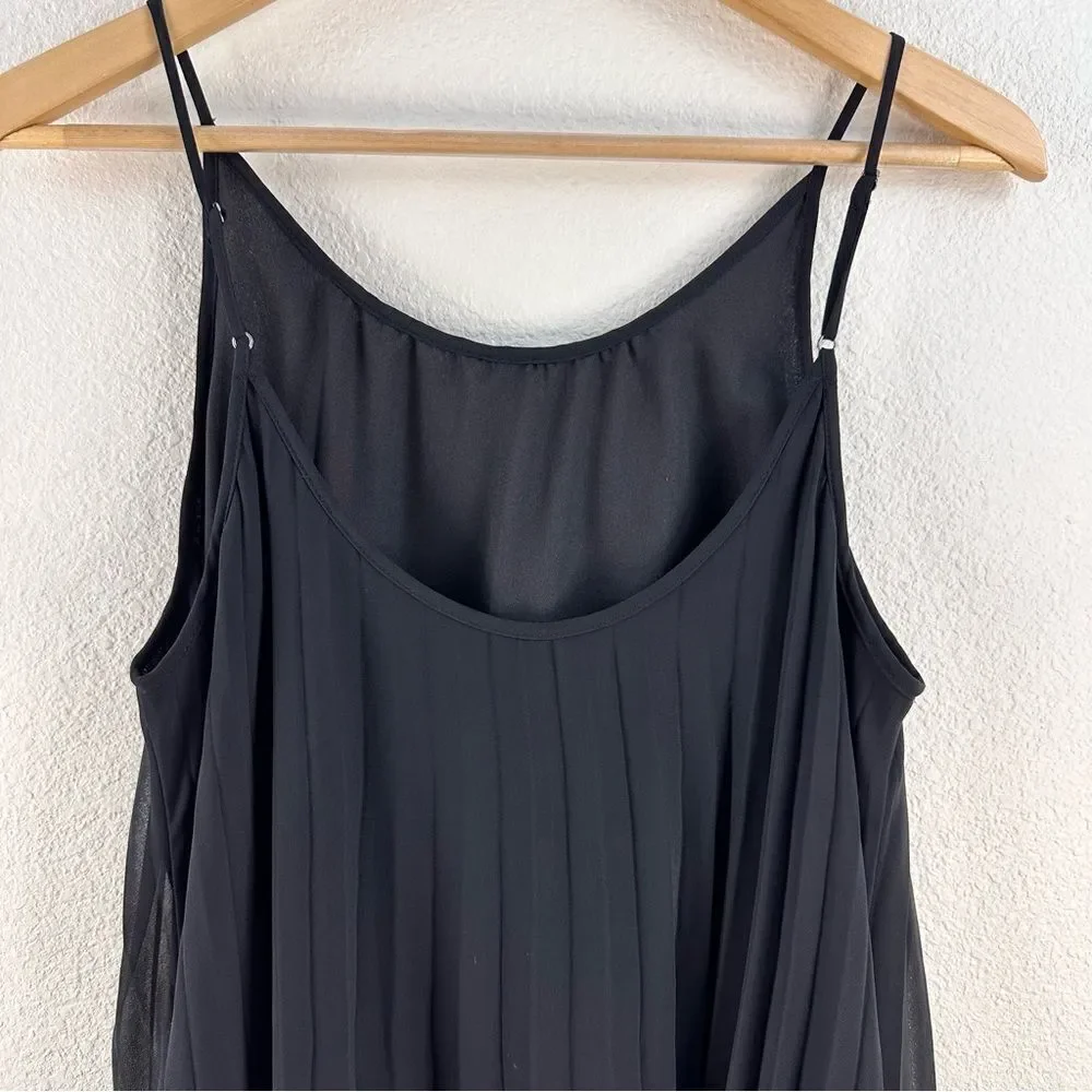 BCBGeneration black pleated lined sleeveless mini size M‎